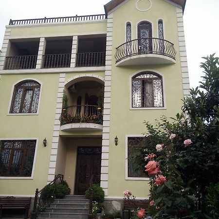 Hotel Mimino Tbilisi Esterno foto