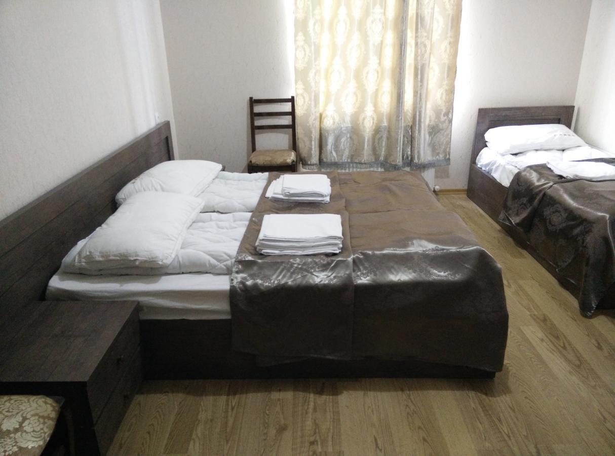 Hotel Mimino Tbilisi Esterno foto