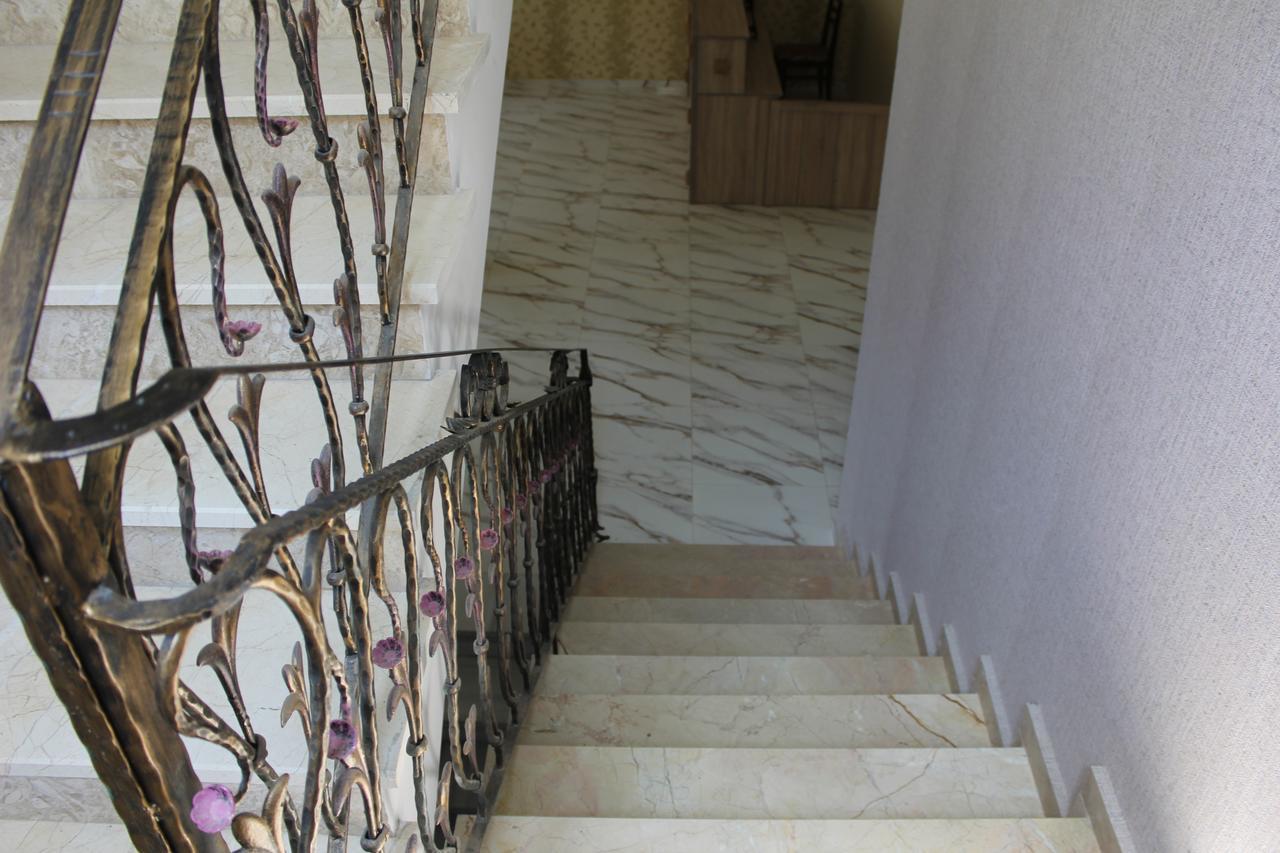 Hotel Mimino Tbilisi Esterno foto