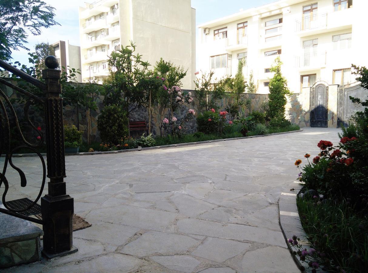 Hotel Mimino Tbilisi Esterno foto