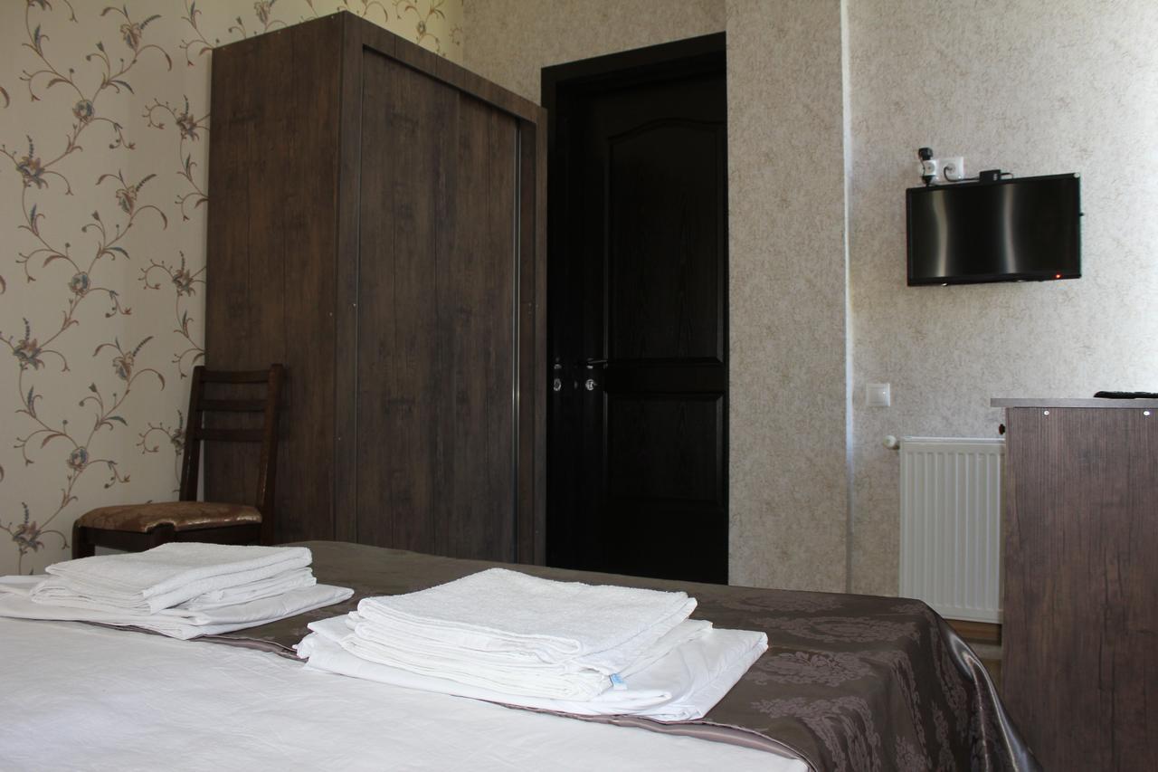 Hotel Mimino Tbilisi Esterno foto