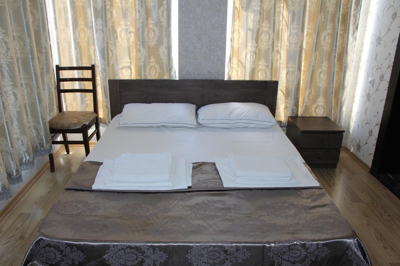 Hotel Mimino Tbilisi Esterno foto
