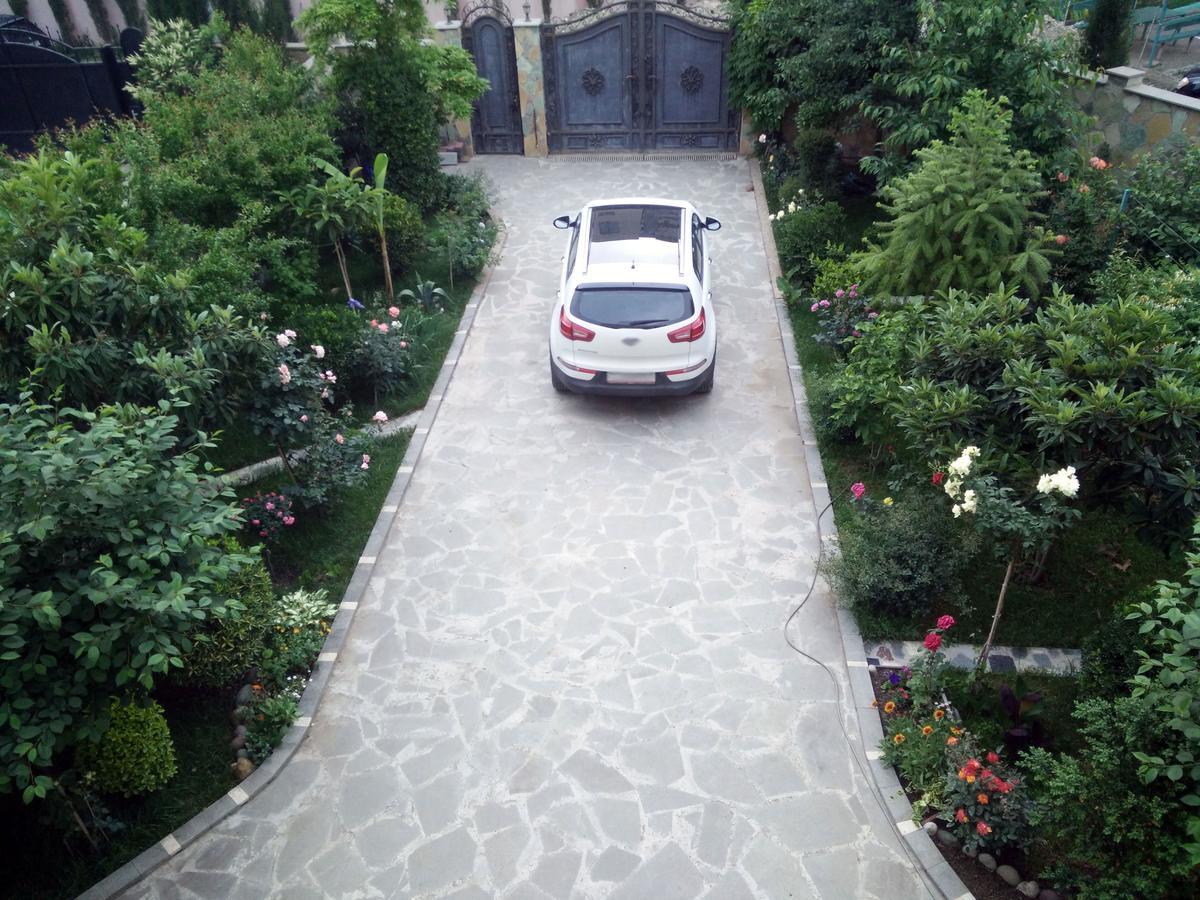 Hotel Mimino Tbilisi Esterno foto